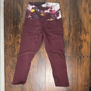 Lululemon burgundy high-rise Capri Leggings Sz. 4